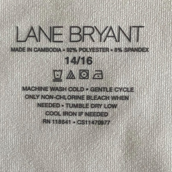 Lane Bryant Cream Scoop Neck Top Sz. 14/16‎ - Picture 4 of 6